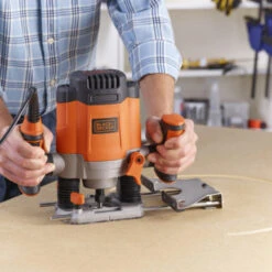 Black & Decker BLACK+DECKER Bovenfrees KW1200E-QS -Tuin Buitenwinkel 123 756