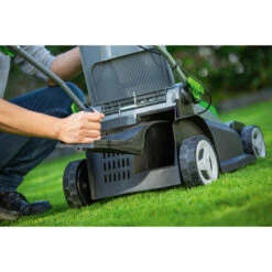 LUX 20V Accu Grasmaaier 37cm Incl. 2 Accu's 4,0Ah + Lader -Tuin Buitenwinkel 123 83